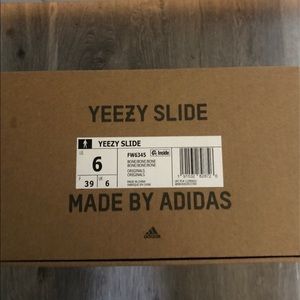 Adidas Yeezy Slides “Bone” Size 6 Men’s